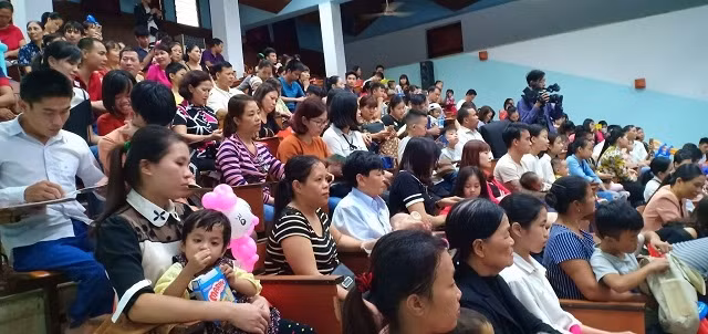 Buổi sinh hoạt Câu lạc bộ Teo đường mật bẩm sinh thu hút rất nhiều người tham gia. 