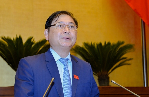 Chủ nhiệm Ủy ban Khoa học, Công nghệ và Môi trường của Quốc hội Phan Xuân Dũng trình bày báo cáo giám sát tối cao sáng 5-6.