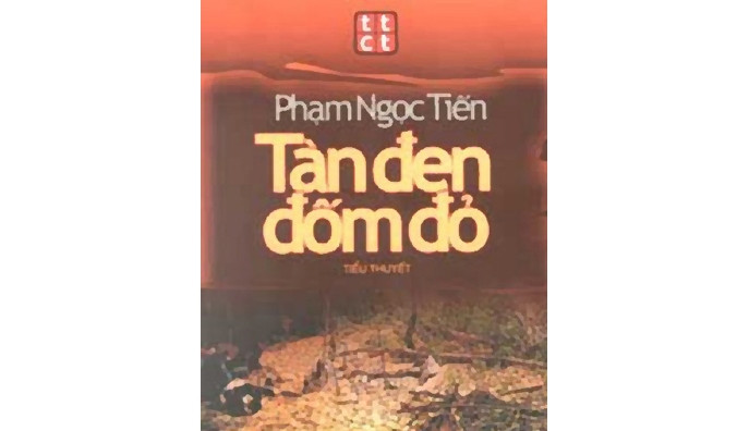 Cuốn "Tàn đen đốm đỏ" của Phạm Ngọc Tiến.
