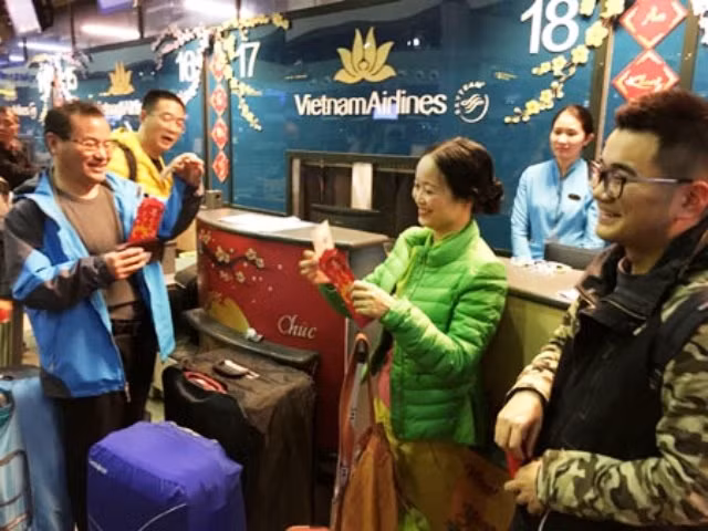 Vietnam Airlines ưu đãi đặc biệt cho hội viên Bông Sen Vàng