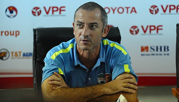 Ông Guillaume Graechen (ảnh) sẽ thôi giữ chức HLV trưởng CLB HA.GL kể từ ngày hôm nay 16-8. (ảnh: Linh Phan).