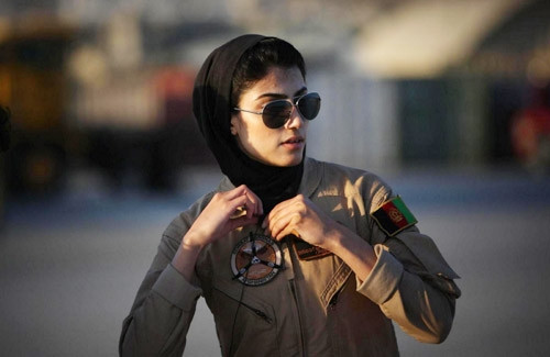 Can đảm lên trời