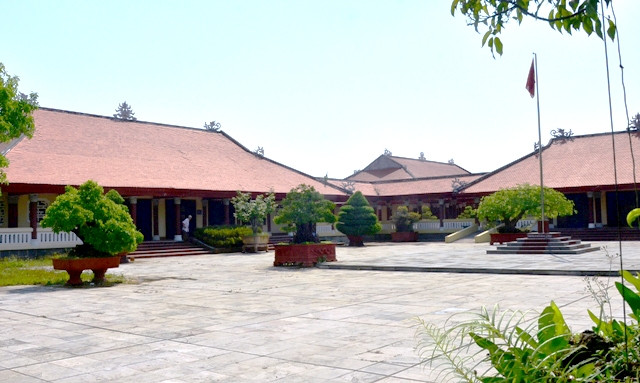 Khu lưu niệm Thủ tướng Phạm Văn Đồng.
