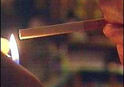 Hút thuốc lá làm giảm minh mẫn