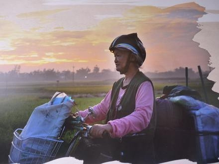 Hoạ sĩ Đặng Ái Việt trên hành trình vẽ Mẹ Việt Nam Anh hùng.