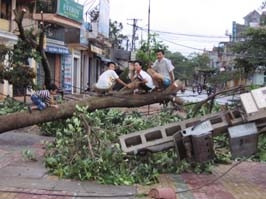 Trong mắt bão Thanh Hóa