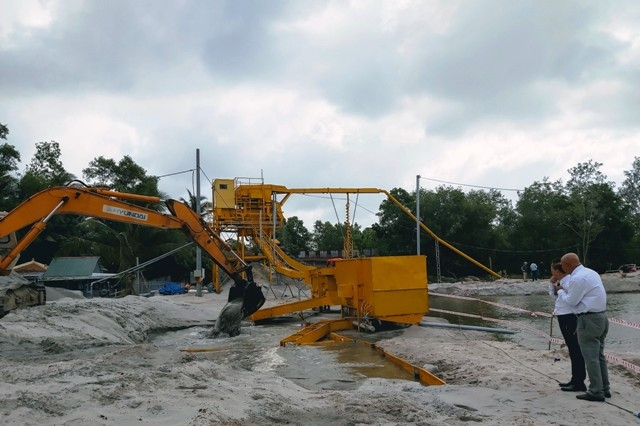 Trạm xử lý chế biến cát biển thành cát xây dựng.