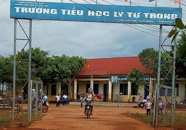 Trường tiểu học Lý Tự Trọng (xã Đác Búk So, huyện Tuy Đức, tỉnh Đác Nông).