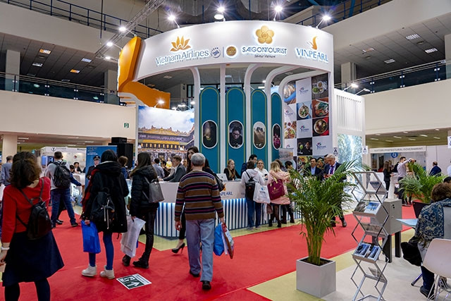 Gian hàng chung của đoàn Việt Nam tại Hội chợ MITT.