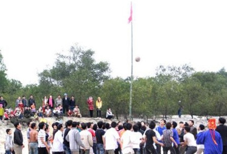 Hội cù làng An Mỹ, xã Gio Mỹ, huyện Gio Linh (Quảng Trị).