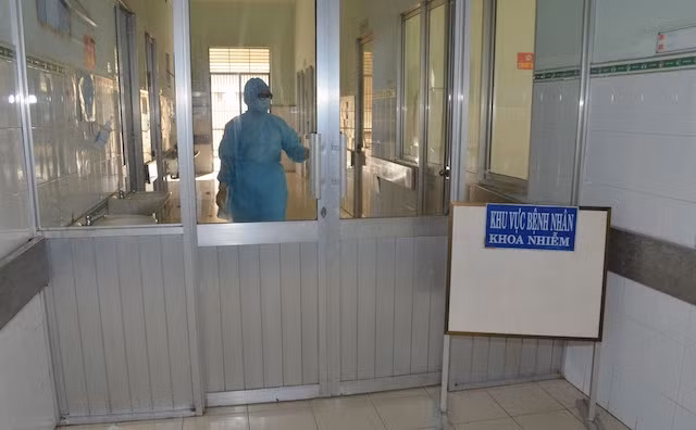 Khu vực cách ly và điều trị bệnh nhân Covid-19 (ca số 34) tại Bệnh viện đa khoa tỉnh Bình Thuận 