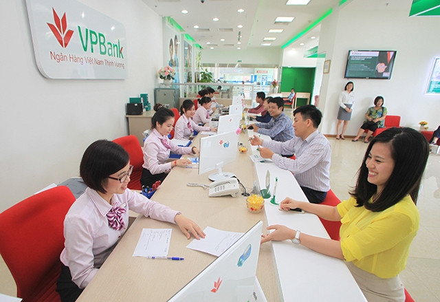 Sau gần bốn năm cơ cấu lại, đến nay chúng ta có được hệ thống ngân hàng an toàn hơn. Ảnh: NGỌC CHÂU