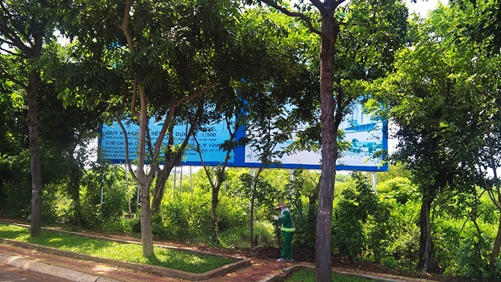 Dự án Sài Gòn Atlantis (thành phố Vũng Tàu) vì nhiều lý do, sau 10 năm được cấp giấy chứng nhận đầu tư, đến nay vẫn chưa được triển khai.