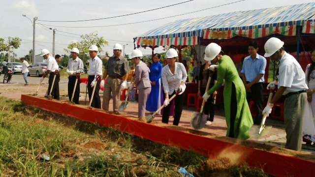 Lễ khởi công trường mầm non tại Khu công nghiệp Hoà Phú - Vĩnh Long.