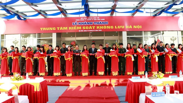 Khai trương hoạt động Trung tâm Kiểm soát không lưu Hà Nội 