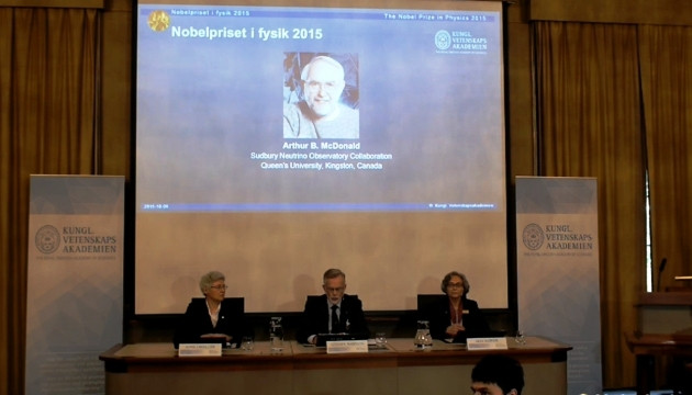 Lễ công bố giải thưởng Nobel Vật lý 2015.