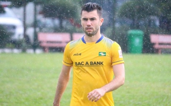 Tiền đạo Danko Kovačević góp công lớn trong chiến thắng của Sông Lam Nghệ An với cú đúp trong trận đấu.