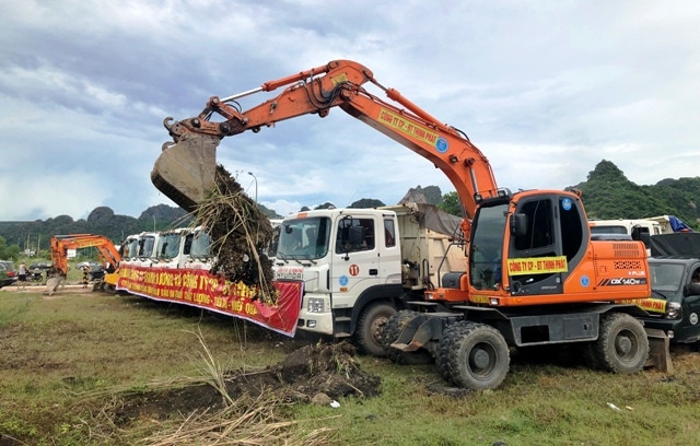 Khởi công Dự án đường bao biển nối TP Hạ Long với TP Cẩm Phả.