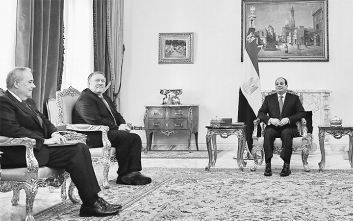 Bộ trưởng Ngoại giao Mỹ M.Pompeo gặp Tổng thống Ai Cập A.Sisi tại Cairo. Ảnh AP