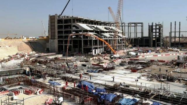 Một công trình phục vụ World Cup 2022 đang được xây dựng.