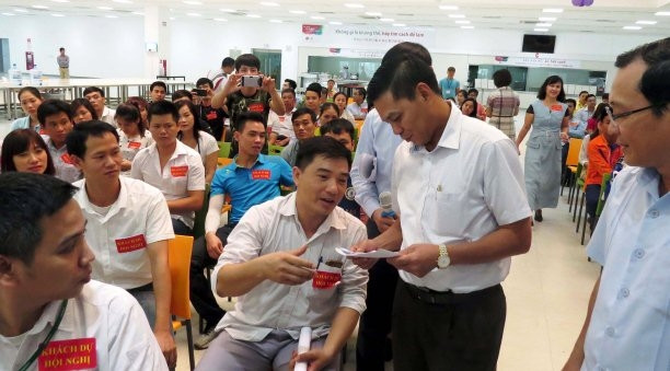 Tại buổi đối thoại, lãnh đạo TP Hải Phòng và đại diện các sở, ngành liên quan đã trả lời nhiều ý kiến, kiến nghị của đông đảo công nhân lao động.