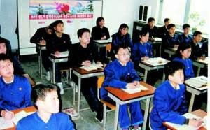 Một lớp học ở thủ đô Bình Nhưỡng,
CHDCND Triều Tiên.