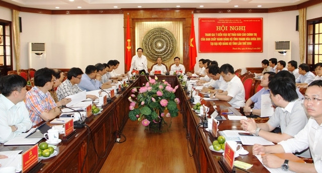 Các chuyên gia, nhà khoa học của ĐHQGHN tham gia góp ý kiến báo cáo chính trị Ban Chấp hành Đảng bộ tỉnh Thanh Hóa.