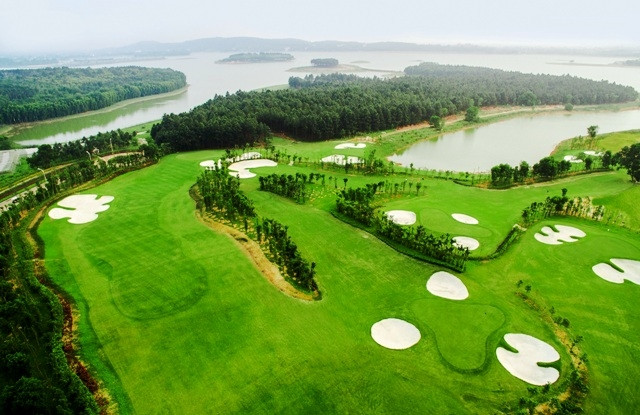 Flamingo Đại Lải Resort khai trương sân golf chín lỗ và tổ chức Giải golf mở rộng 2015