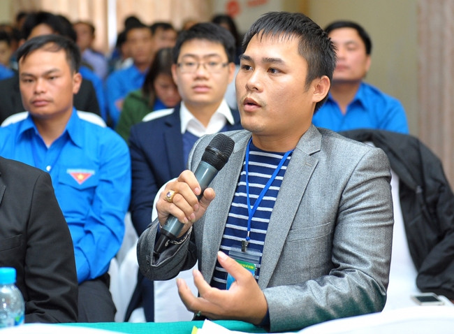 Triệu phú khuyết tật tuổi 9x