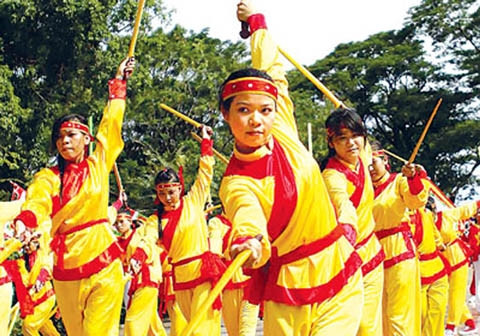 Biểu diễn võ cổ truyền tại Bảo tàng Quang Trung, huyện Tây Sơn (Bình Định). Ảnh: KHÔI NGUYÊN