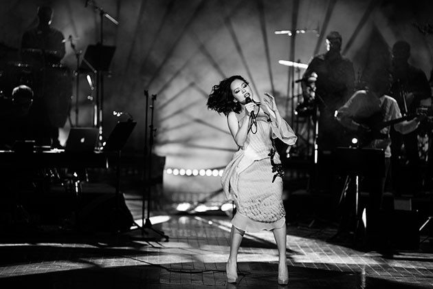 Hoàng Quyên thăng hoa trong đêm nhạc thứ hai của sự nghiệp