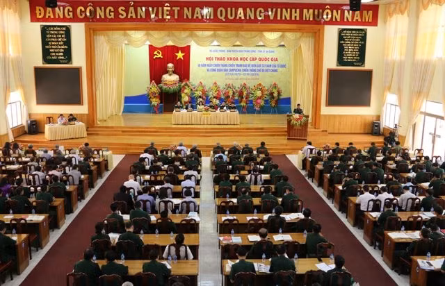 Toàn cảnh hội thảo.