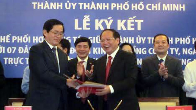 Quang cảnh lễ ký kết.