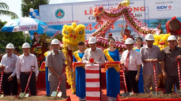 Khởi công Khu nhà ở xã hội.