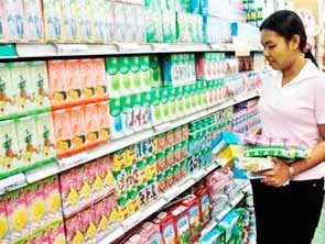 Người tiêu dùng khó phân biệt
đâu là sữa tươi đích thực.