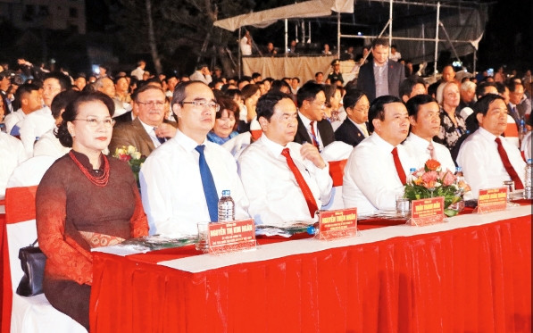 Chủ tịch Quốc hội Nguyễn Thị Kim Ngân và các đại biểu tại Lễ kỷ niệm. Ảnh: PHẠM CƯỜNG (TTXVN)