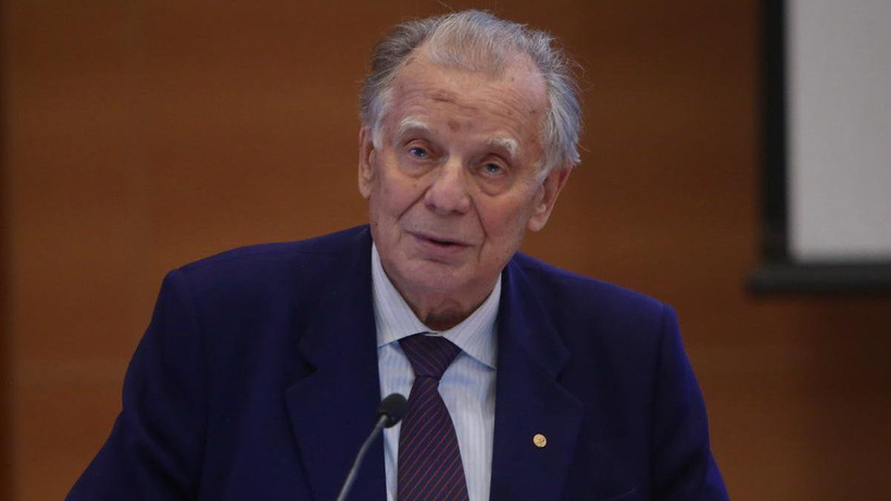 Nhà khoa học người Nga từng đoạt giải Nobel qua đời