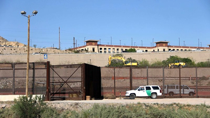 Xe tuần tra của Mỹ tại biên giới giáp với Mexico. Ảnh AFP