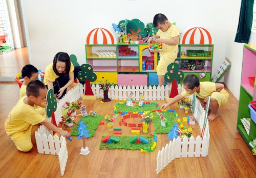 Giờ học của học sinh Trường mầm non tư thục Smile Kids (Hà Nội). Ảnh: THU HÀ