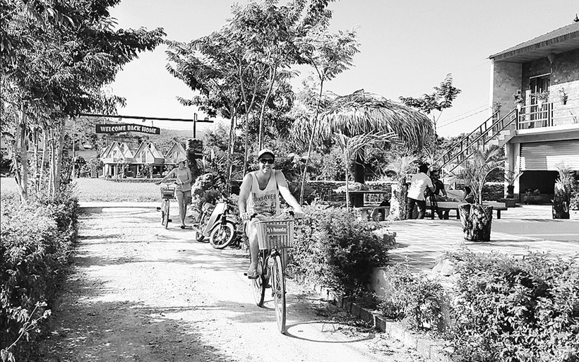 Nhiều homestay ở Quảng Bình được đầu tư bài bản, thu hút du khách nước ngoài đến nghỉ dưỡng và trải nghiệm.