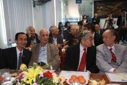 Những người học trò của GS Đặng Văn Chung.