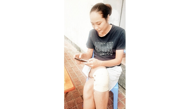 Nhà vô địch SEA Games Nguyễn Thị Nụ với chấn thương và tương lai bấp bênh. Ảnh | Phi Điệp