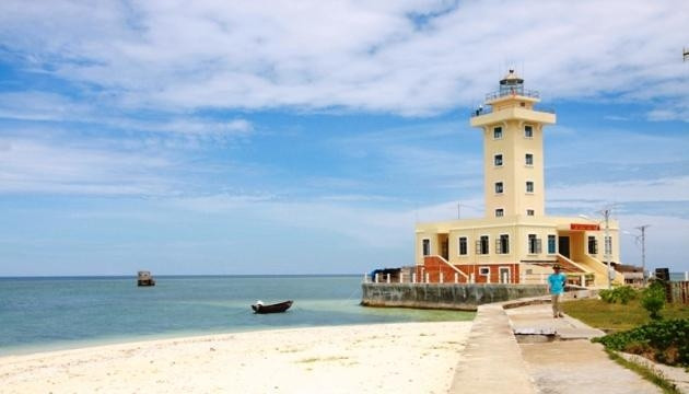 Hải đăng ở đảo Sinh Tồn.