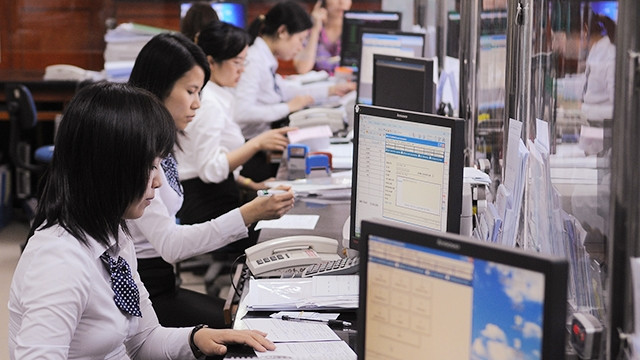 Để giữ vai trò của nhà cung ứng dịch vụ tài chính toàn diện, các ngân hàng phải thay đổi để thích ứng.