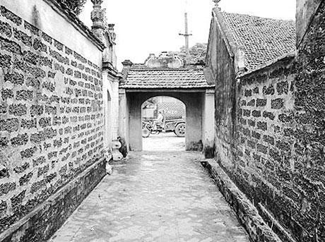 Những nét truyền thống của làng quê rất cần được lưu giữ.