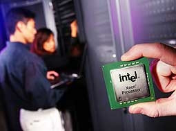 Intel giới thiệu chip Xeon lõi kép đầu tiên dành cho máy chủ