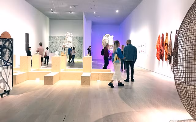 Không gian trưng bày Sunshower tại MAM. Ảnh: Nhị An