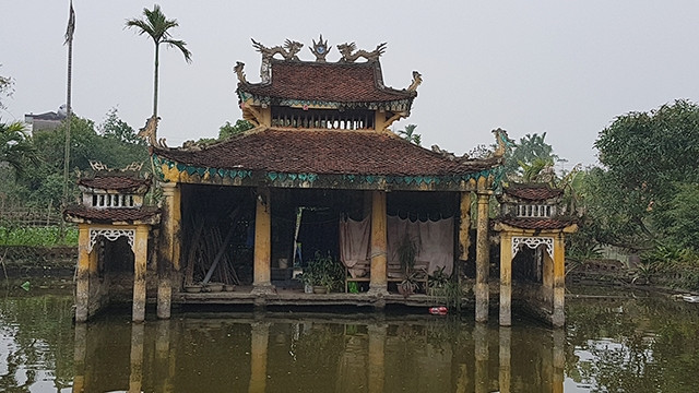 Thủy đình rối nước làng Rạch không được chăm lo, tu sửa.