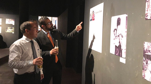 Triển lãm nhận được nhiều sự quan tâm của đại biểu và công chúng.