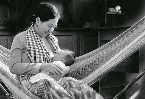 Hát ru trong ngôi nhà Nam Bộ